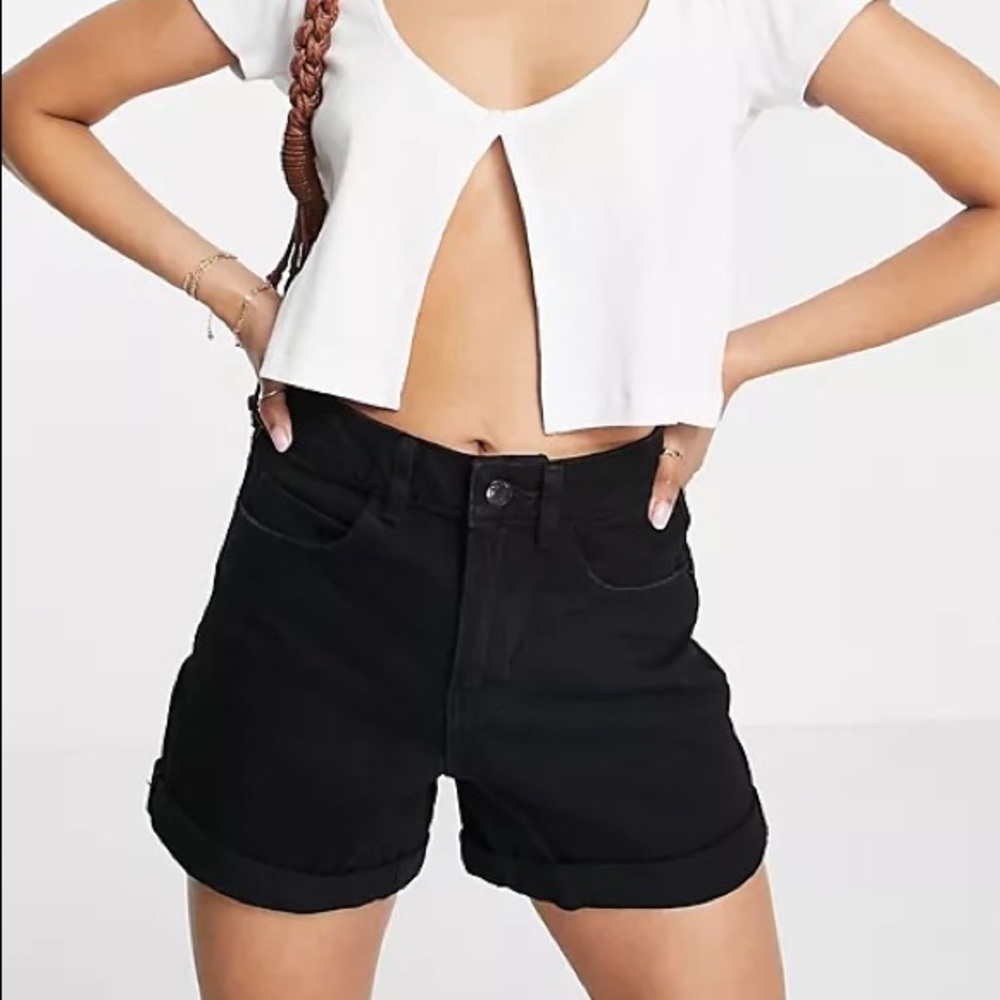 NWT ASOS Vero Moda Petite Denim Mom Shorts in Black Wash